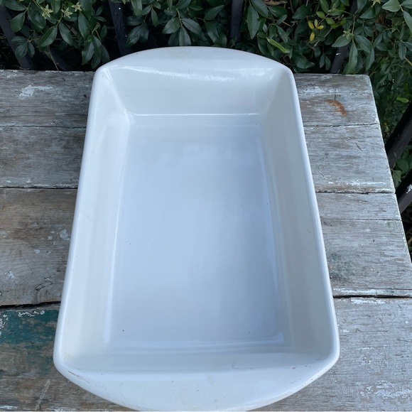 Linens & Things white stoneware baking casserole dish large rectangular pan - Picture 10 of 10